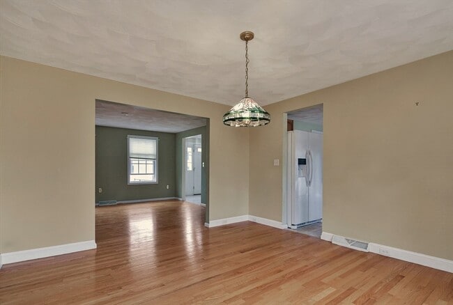 Building Photo - 7 Van Norden Rd