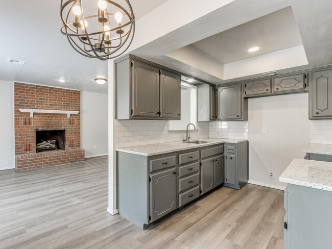 Photo - 5933 N Redmond Ave House