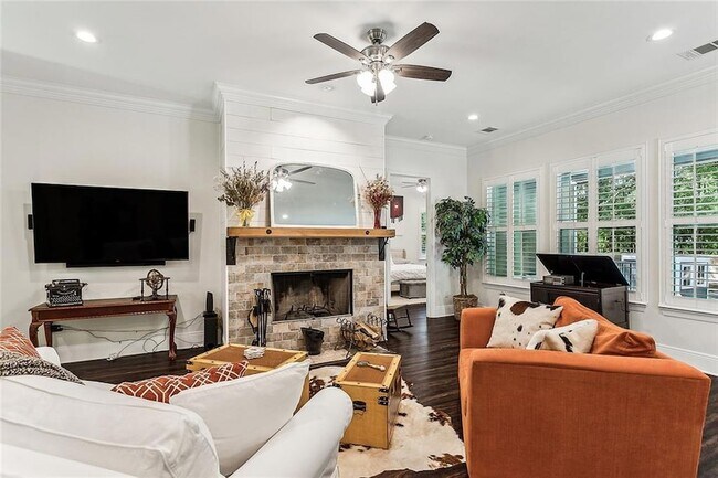 Foto del edificio - 12099 Jones Rd