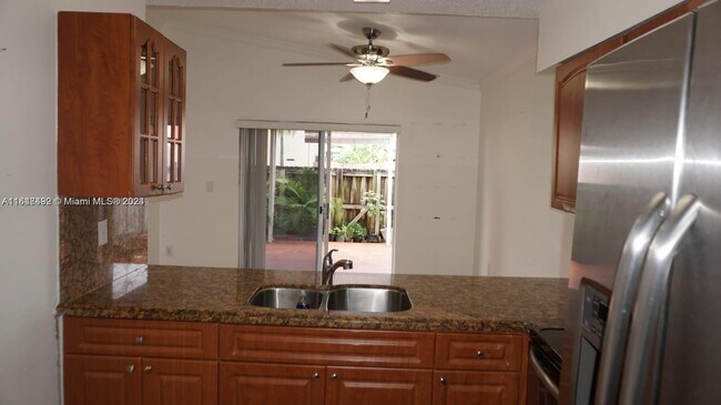 Building Photo - 2879 W 75th Ter