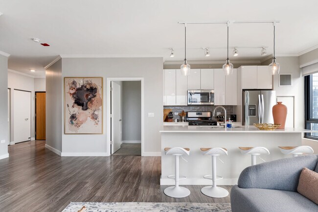 Foto del edificio - 823 N Clark St