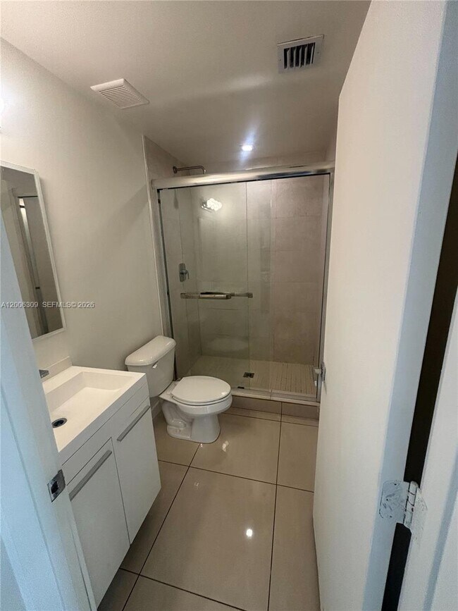 Foto del edificio - 821 SW 18th Ave