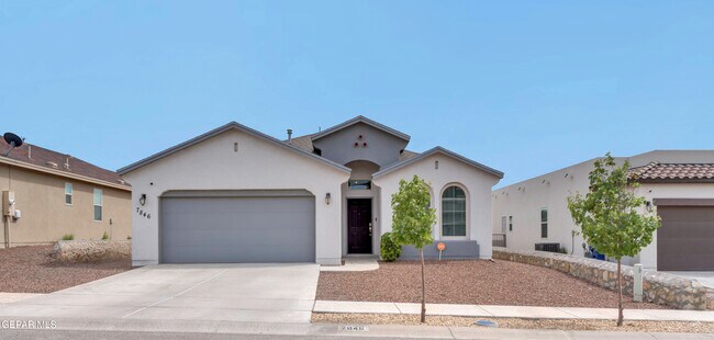 Foto del edificio - 7846 Enchanted Ridge Dr