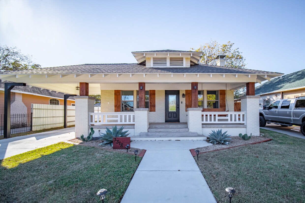 3318 S Jennings Ave, Fort Worth, TX 76110 House Rental in Fort Worth