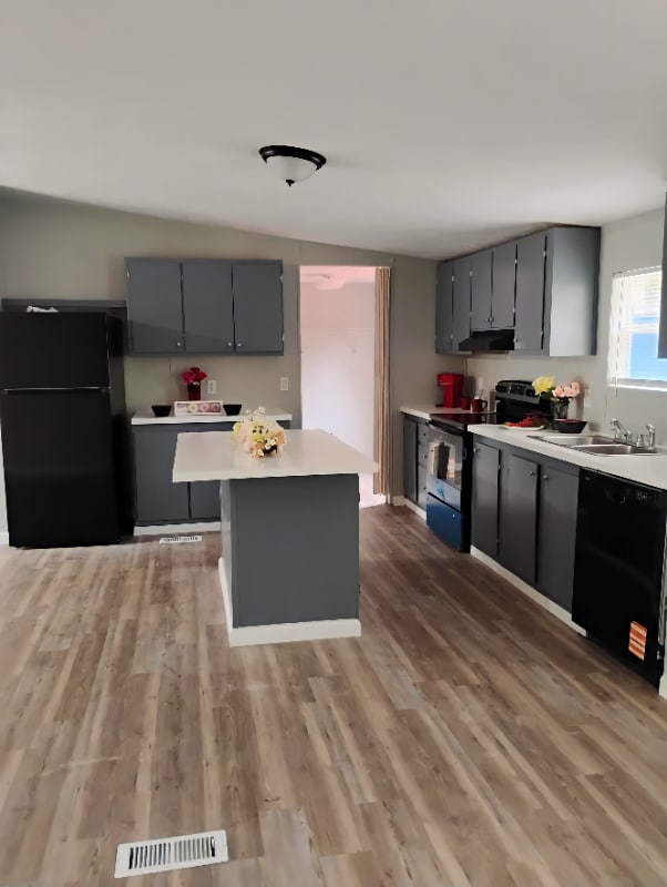 Foto del edificio - 138 Rainbow Dr