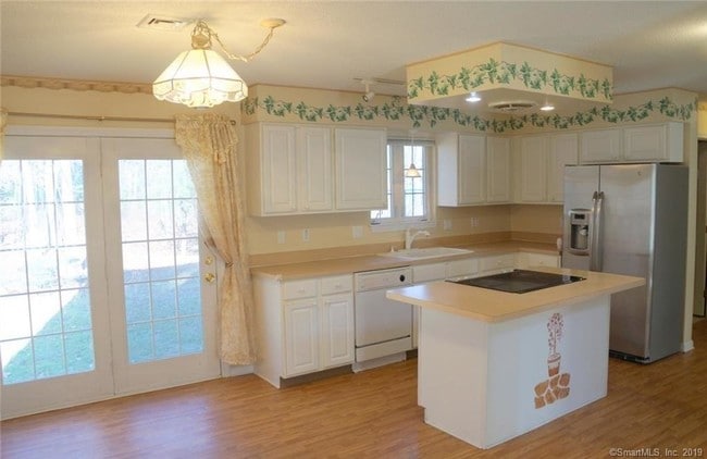 Foto del edificio - 5 Fitch Meadow Ln