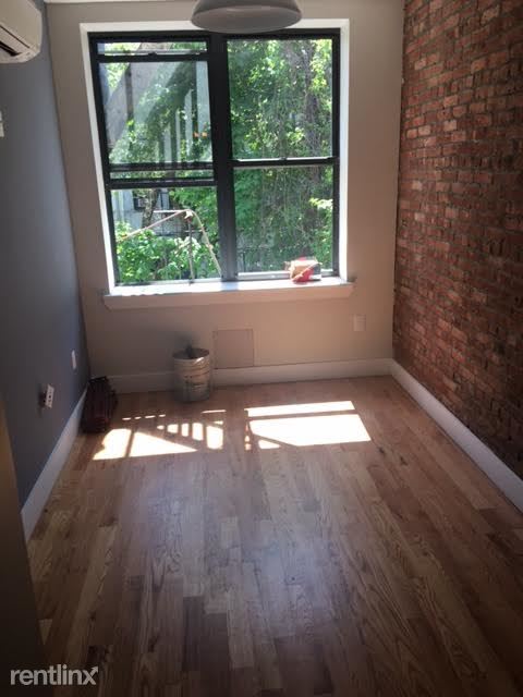 Building Photo - 226 Schaefer St