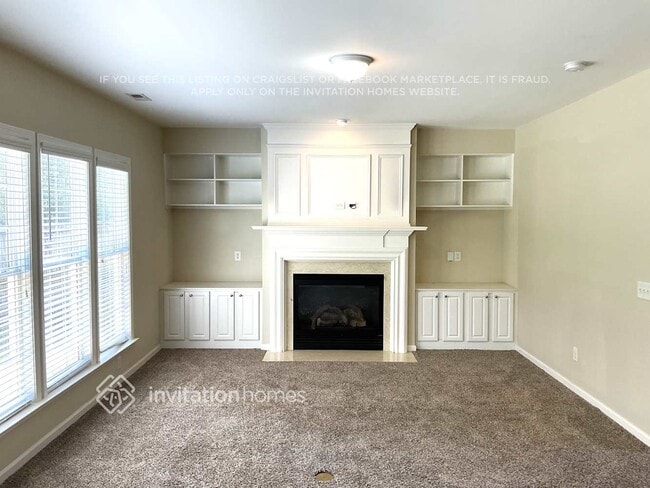 Building Photo - 5304 Granada Hills Dr
