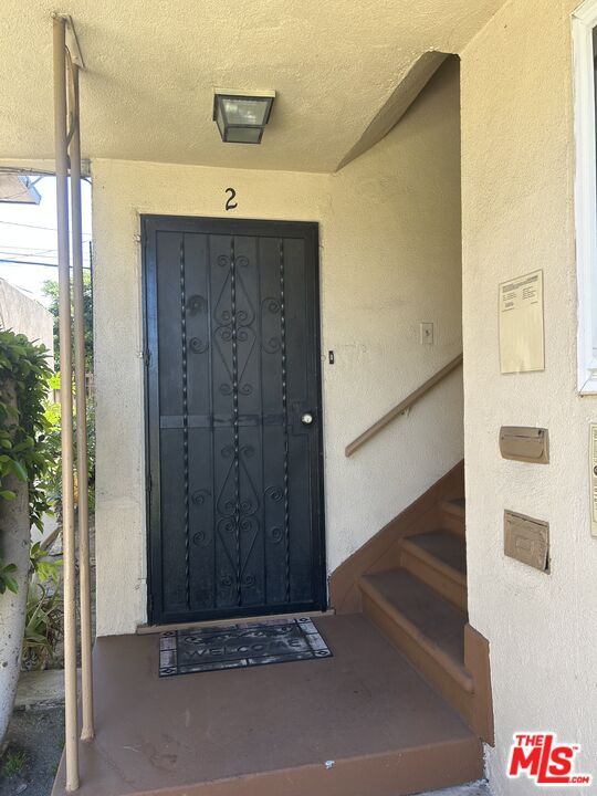 Building Photo - 10432 Crenshaw Blvd