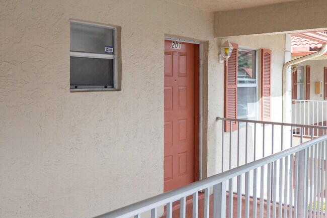 Building Photo - 3031 Holiday Springs Blvd