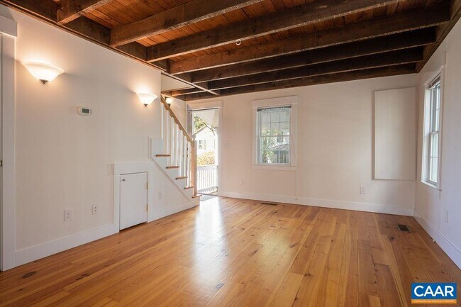 Building Photo - 614 Belmont Ave