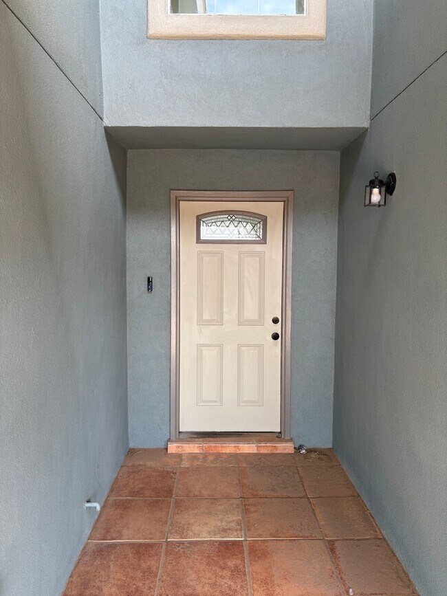 Foto del edificio - Home for rent in Socorro