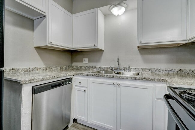Cocina de los apartamentos Oak Creek - Oak Creek Apartments