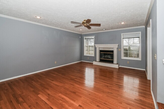 Foto del edificio - 512 North Lynette Avenue, Republic, MO, 65738