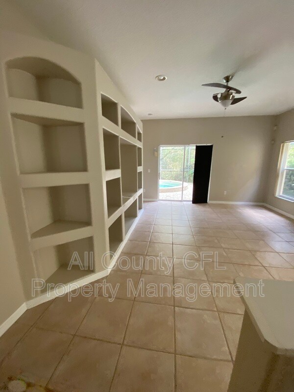 Building Photo - 2731 Lakemoor Dr