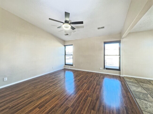 Building Photo - Summer Siesta by the Pool!