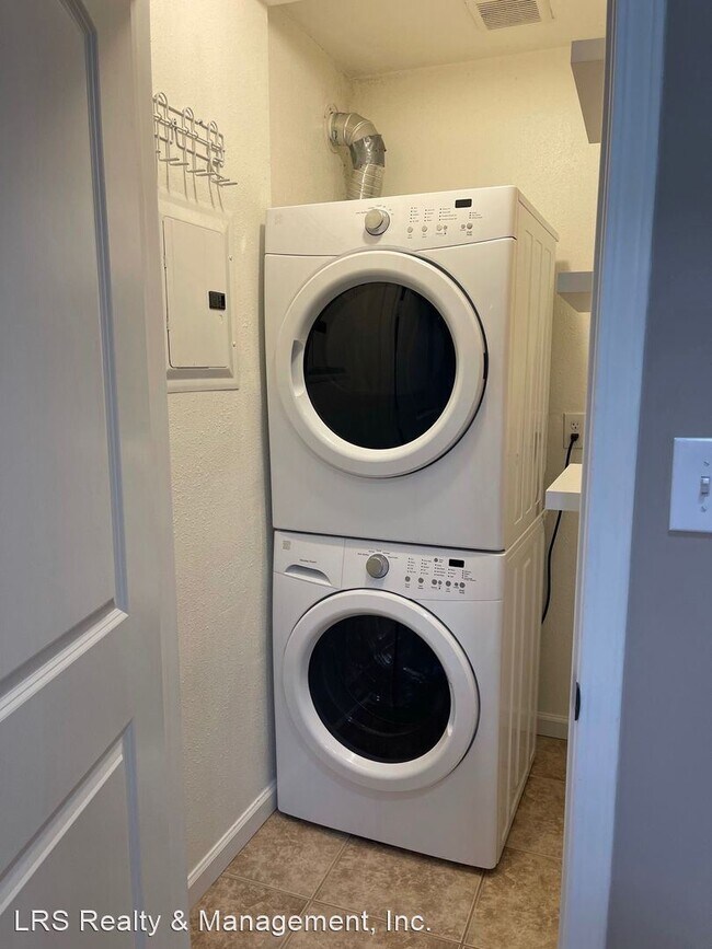 Building Photo - 3 br, 2 bath House - 21304 Quail Springs Rd.