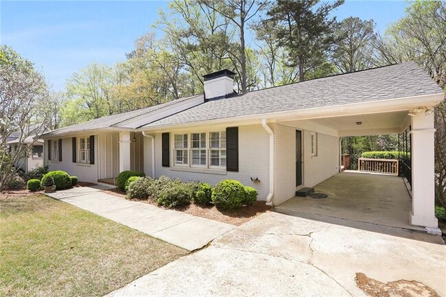 Foto del edificio - 2980 Rockingham Dr NW