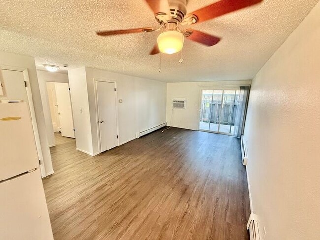 Building Photo - 6 month lease special $200 monthly discoun...