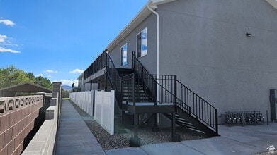 Building Photo - 759 S 500 W