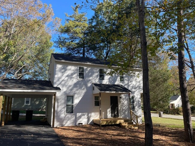 Building Photo - Charming Fully Renovated 2-Bedroom, 1.5-Bath Home for Rent, Lawn Maintenance and W/d Units Included