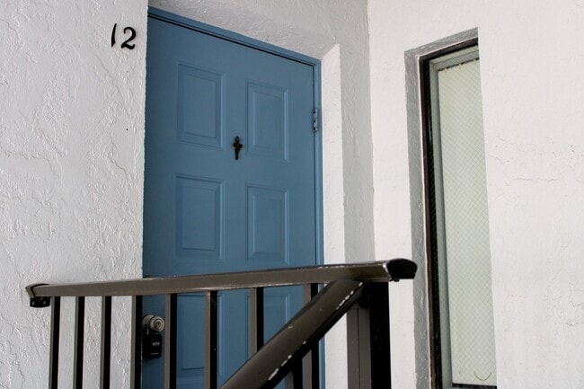 Foto del edificio - 952 Courtyard Ln