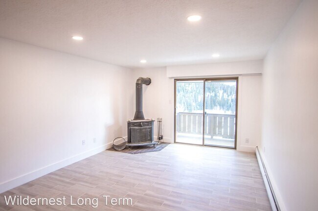 Building Photo - 2 br, 2 bath House - 1323 Straight Creek D...