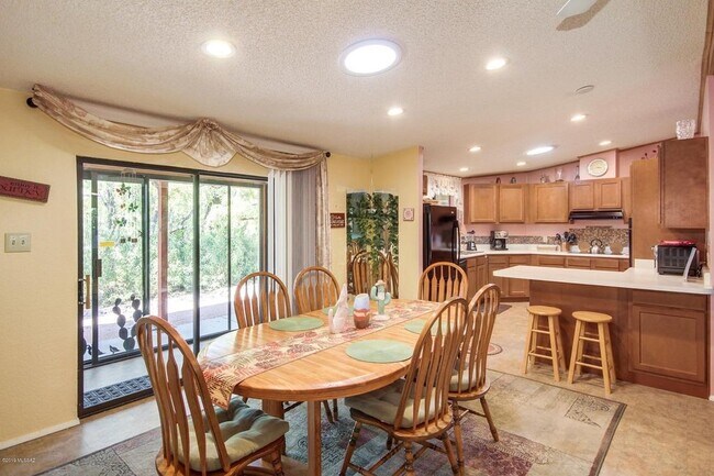 Foto del edificio - 2341 S Lazy A Pl