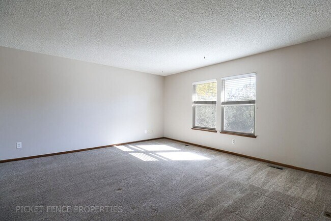 Foto del edificio - Beautiful 2 Story Home in Loveland