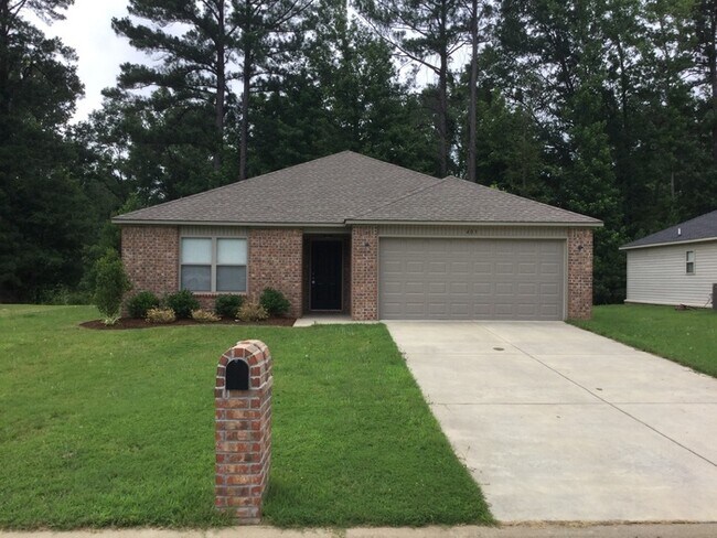 Building Photo - *Pre-Leasing* Three Bedroom | Two Bathroom...