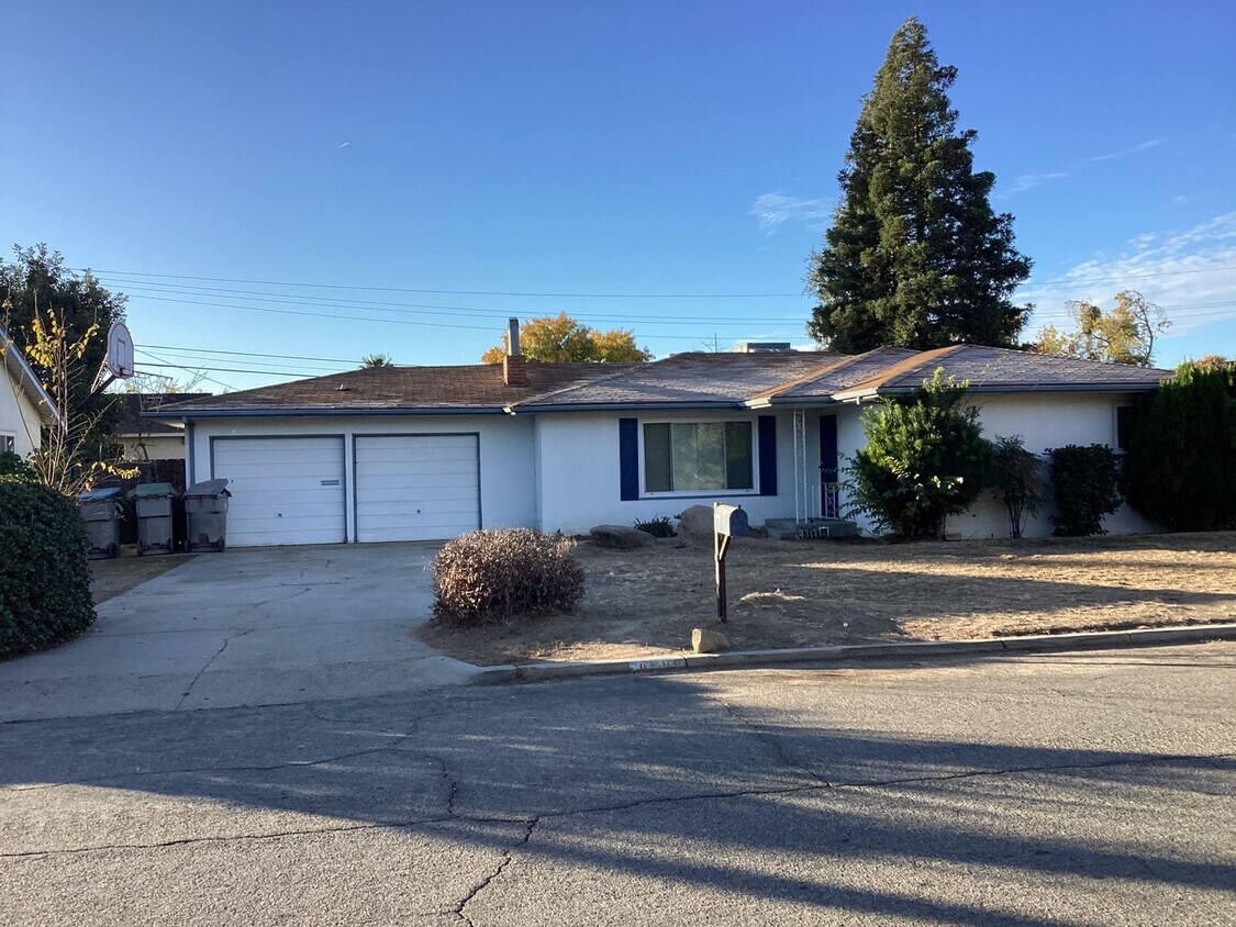 4890 E Simpson Ave, Fresno, CA 93703 - House Rental in Fresno, CA ...