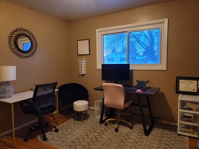 Foto del edificio - 6117 Shannon Ave