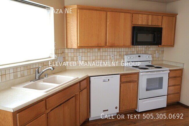 Foto del edificio - 1801 Indian Plaza Dr NE