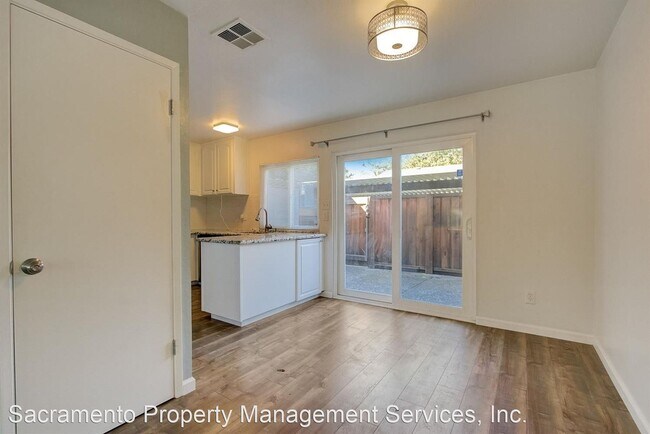 Building Photo - 2 br, 1.5 bath House - 8603 La Riviera Dr ...