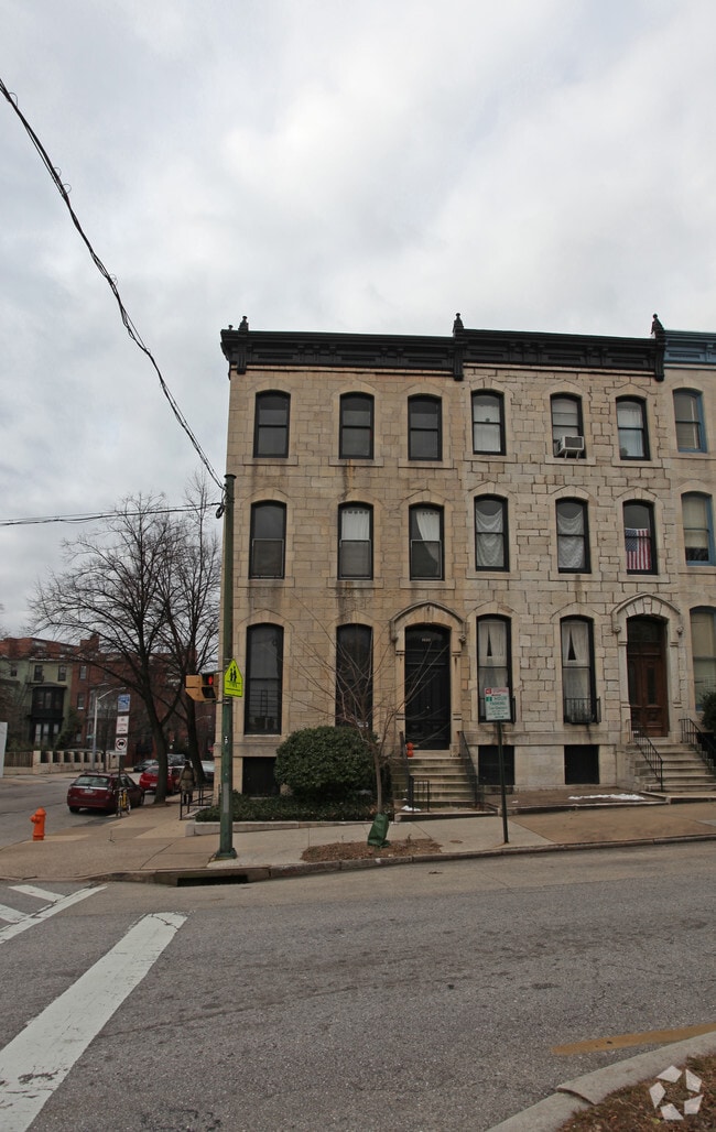 Building Photo - 1600 Park Ave