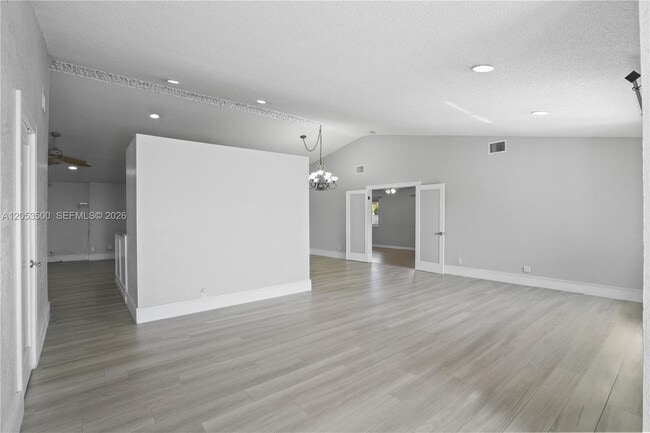 Foto del edificio - 4040 NE 6th Ave