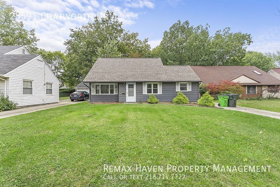 Chatworth Euclid 3 bd 2 bath slab bungal... House for Rent in