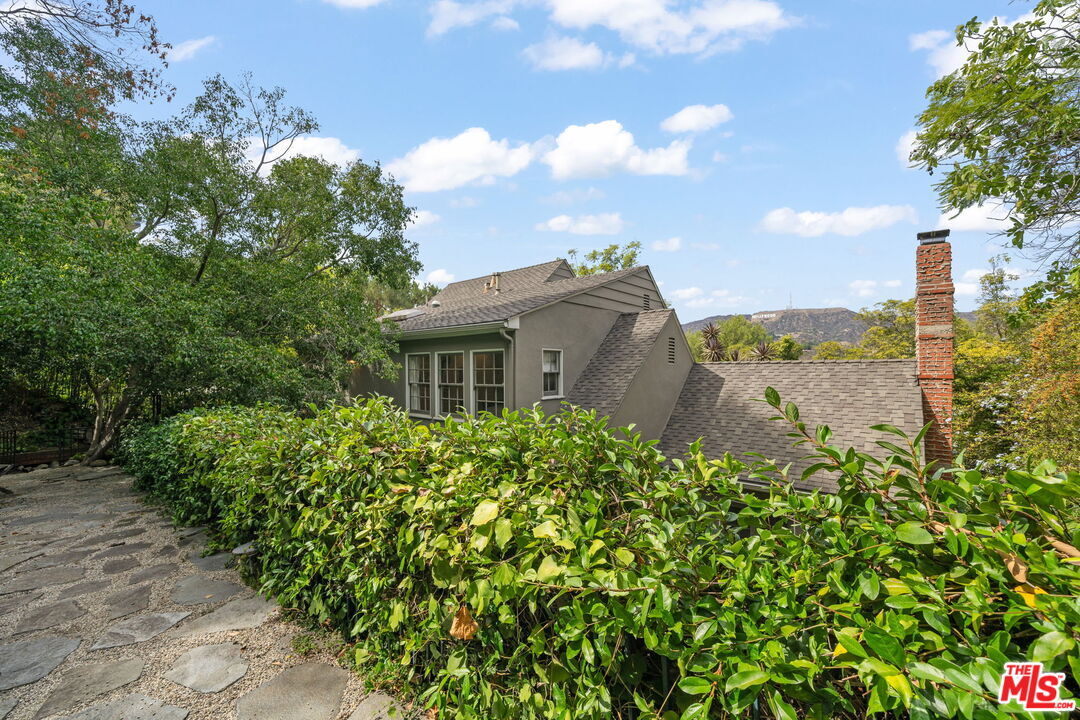 Foto principal - 5630 Spreading Oak Dr