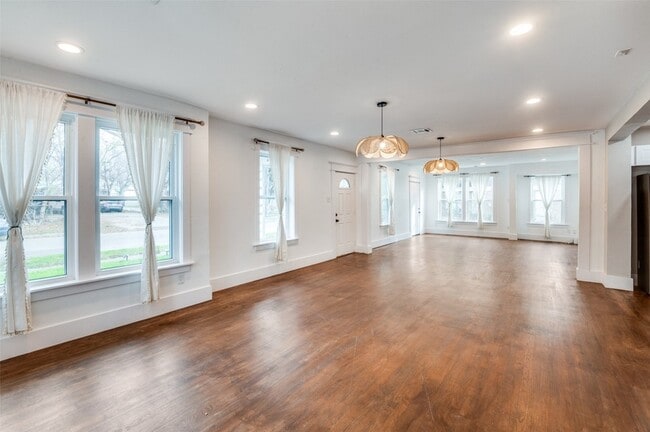 Building Photo - 1218 Ranier St