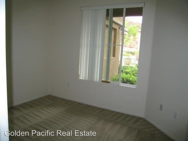 Building Photo - 12680 Creekview Dr