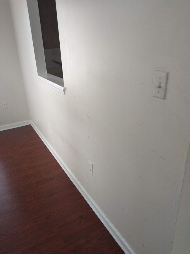 Foto del edificio - 609 Barnes St