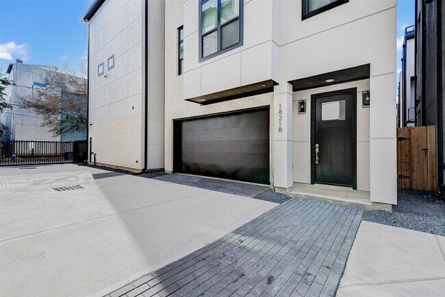 Foto del edificio - 1821 Prospect St