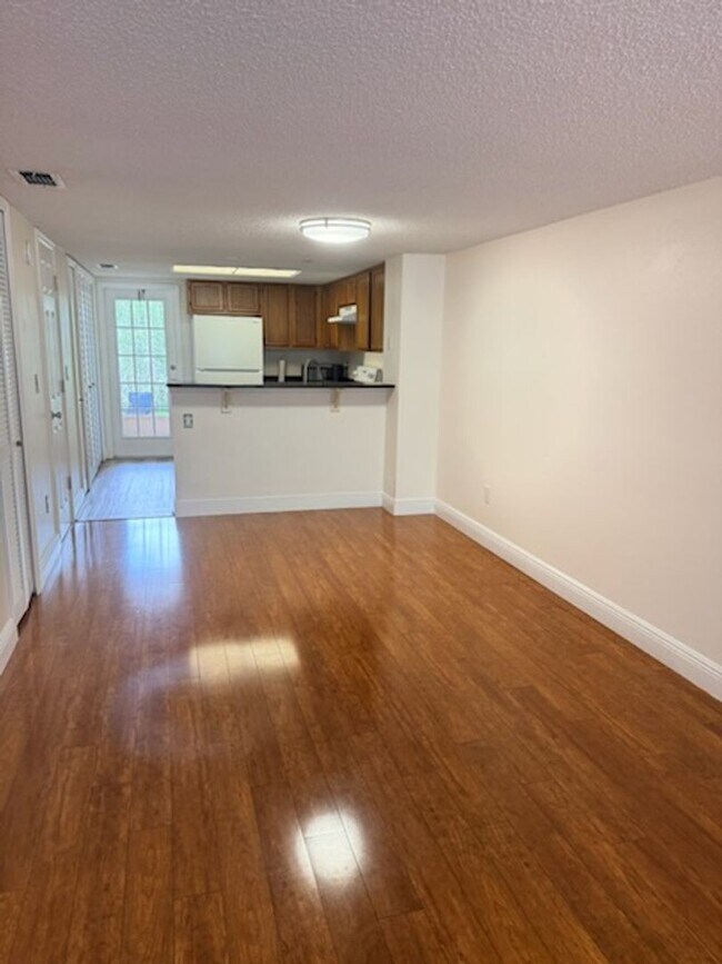 Building Photo - 2 BR/3BA | Newly Renovated Single Family Home | Community Pool | Private back porch!