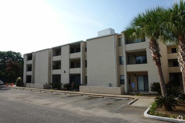 Foto del edificio - The Cedars