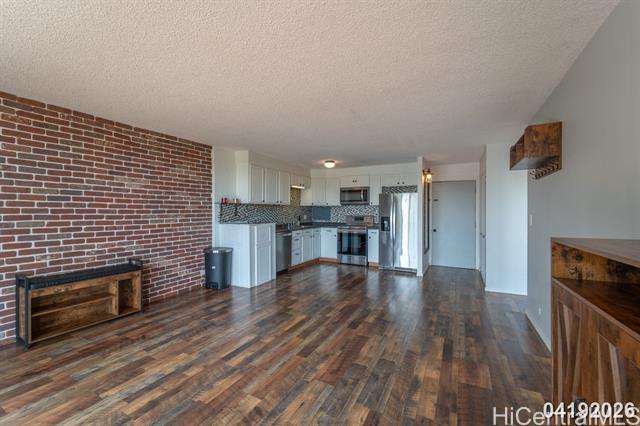 Building Photo - 1830 Wilikina Dr