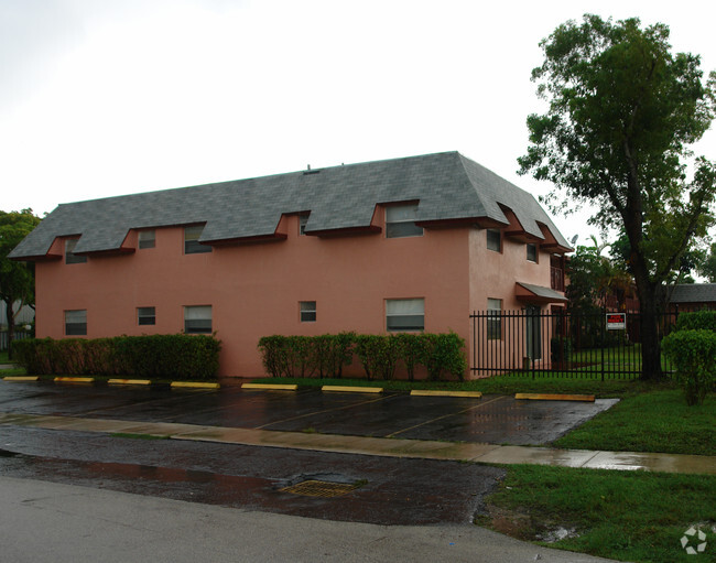 Building Photo - York House