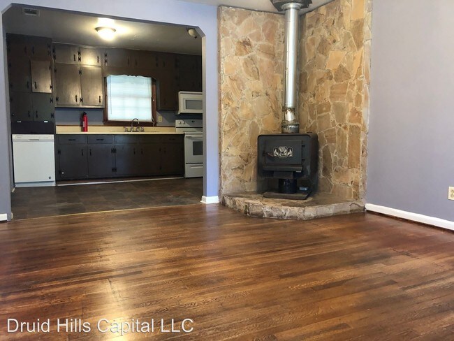 Foto del edificio - 3 br, 1 bath House - 929 Cone Rd