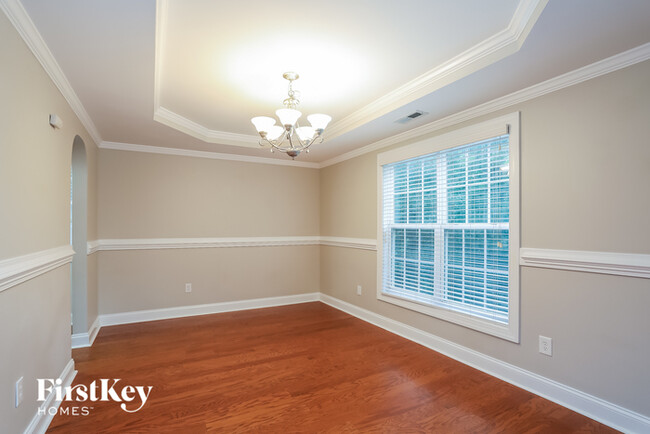 Building Photo - 413 Holly Thorn Trace