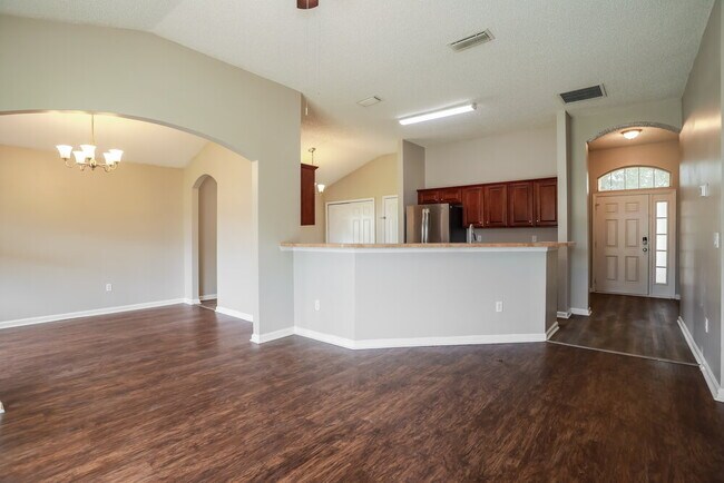 Foto del edificio - 1864 Creekview Dr