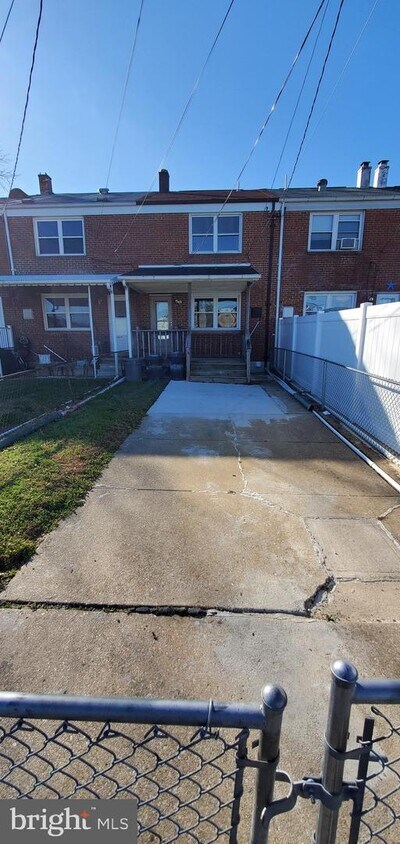 Primary Photo - 4007 St Augustine Ln